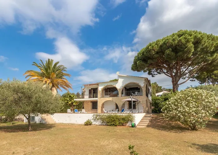 Amistad Villa