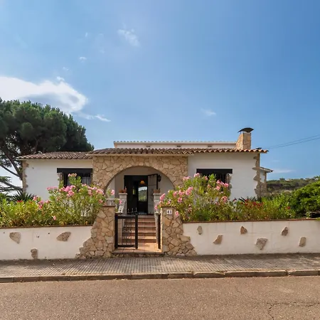 Amistad Villa